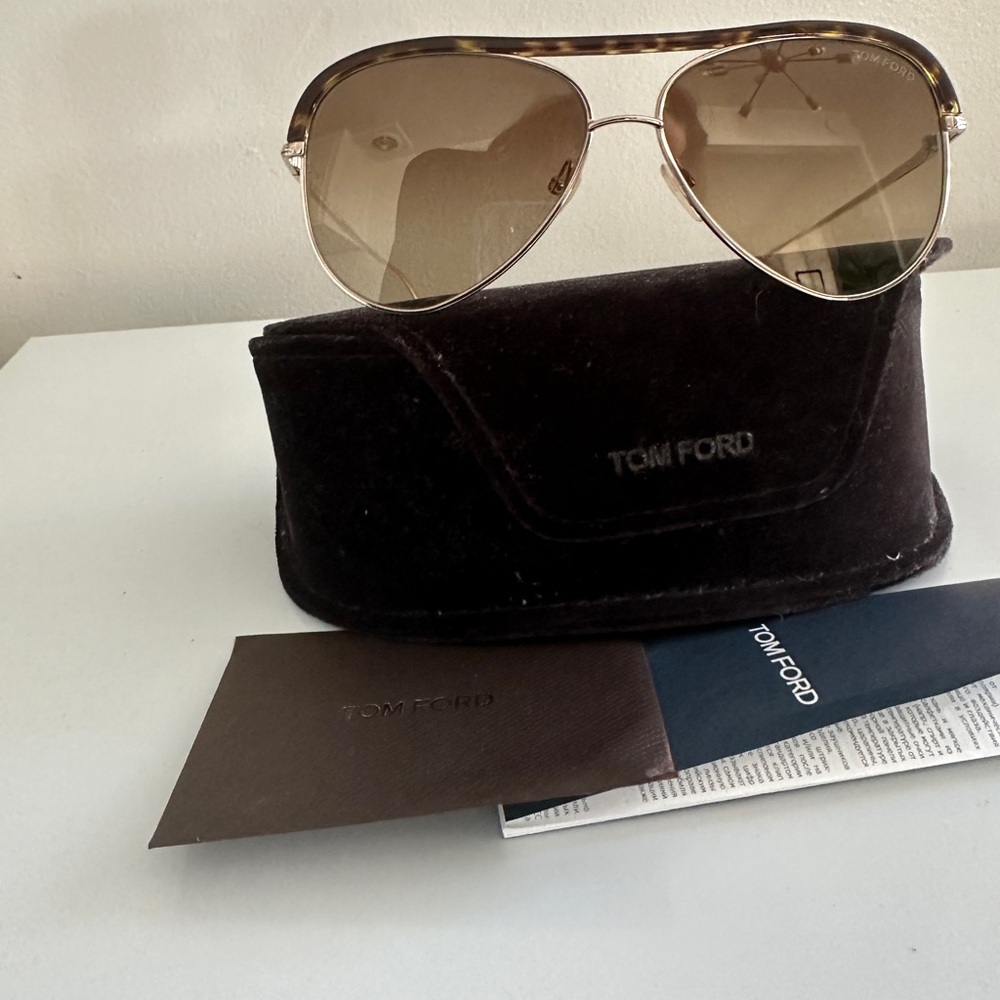 Tom Ford “Sabine” Aviators